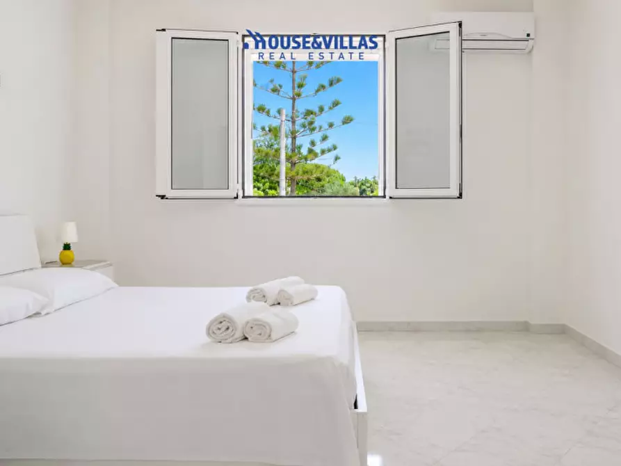 Immagine 18 di Villa in vendita  in Via Gaetano Martino a Noto
