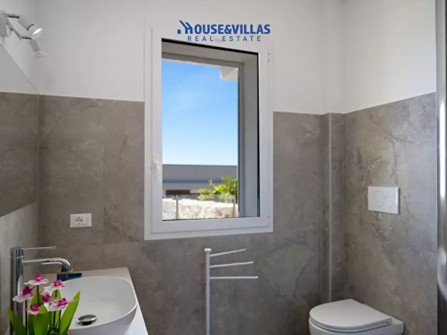 Immagine 23 di Villa in vendita  in Via Gaetano Martino a Noto