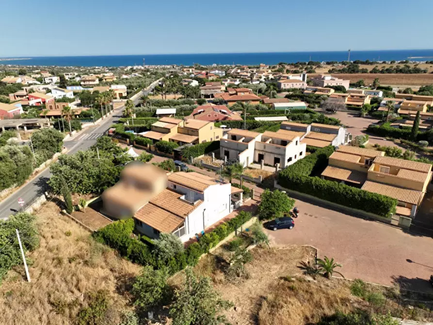 Immagine 3 di Casa bifamiliare in vendita  a Pozzallo