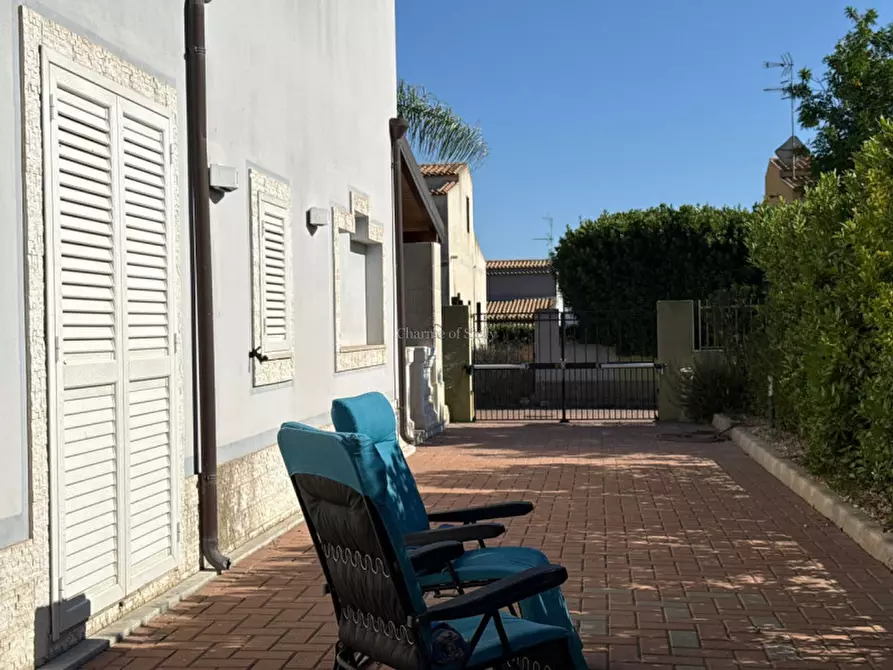 Immagine 10 di Casa bifamiliare in vendita  a Pozzallo