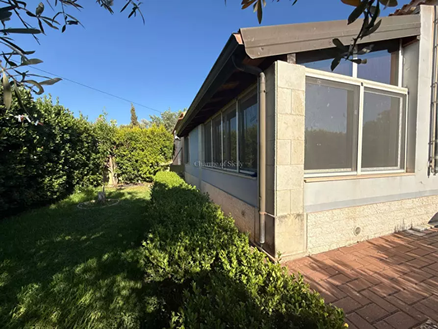 Immagine 11 di Casa bifamiliare in vendita  a Pozzallo