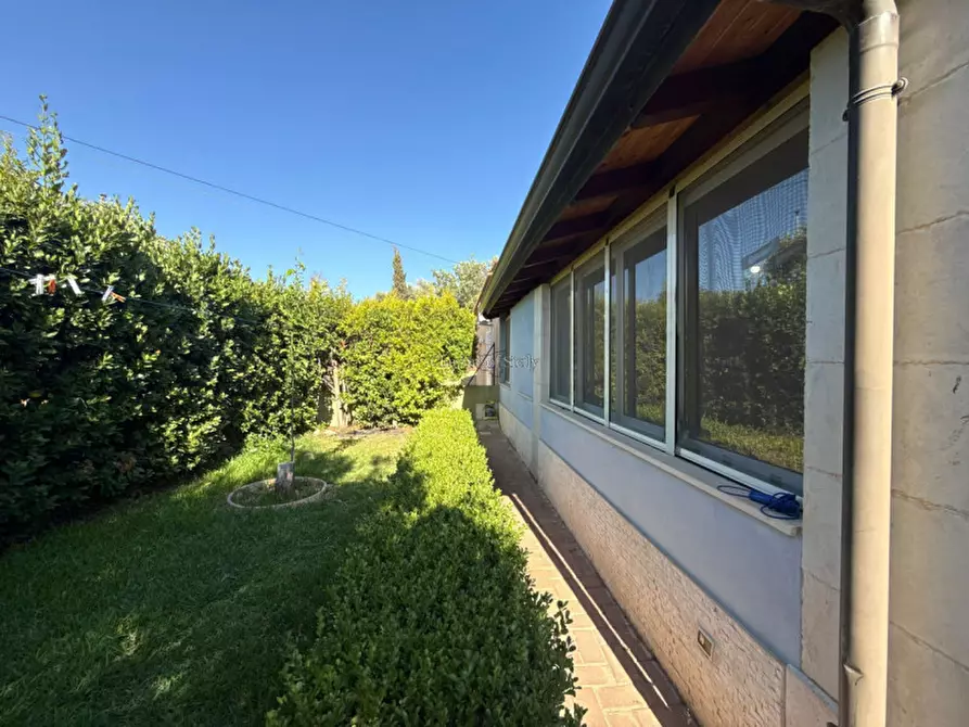 Immagine 17 di Casa bifamiliare in vendita  a Pozzallo