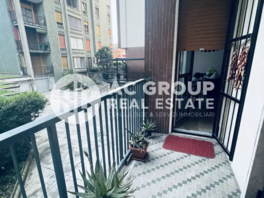 Immagine 7 di Appartamento in vendita  in Via G. Leopardi a Saronno