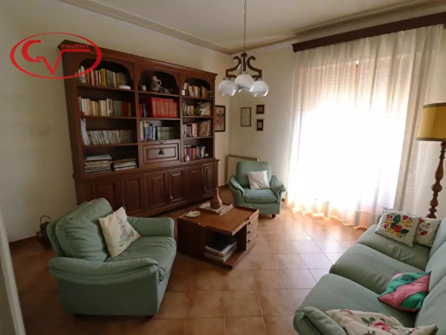 Immagine 1 di Appartamento in vendita  in via Pacinotti a Montevarchi