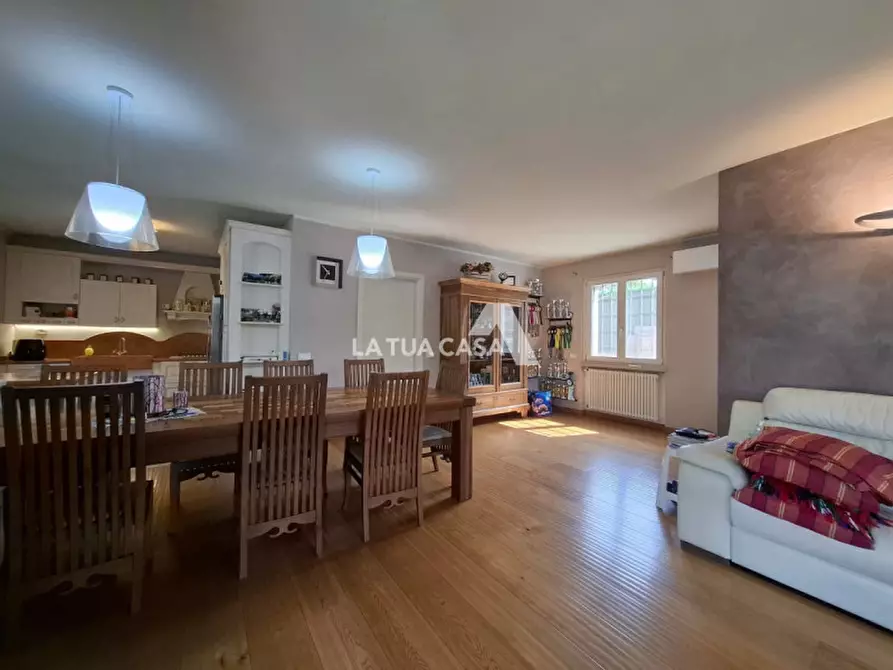 Immagine 18 di Casa bifamiliare in vendita  a Castel D'azzano