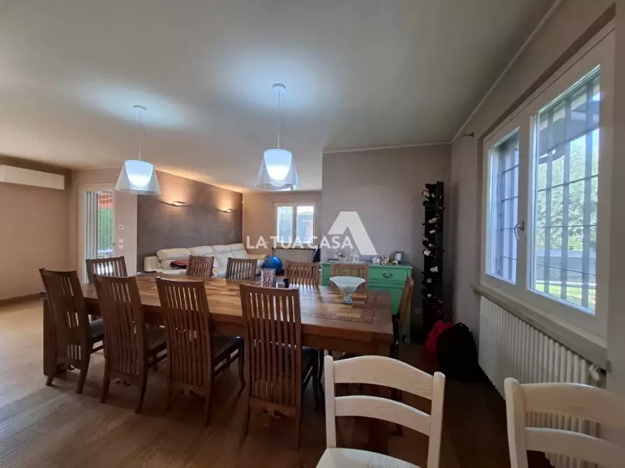 Immagine 21 di Casa bifamiliare in vendita  a Castel D'azzano