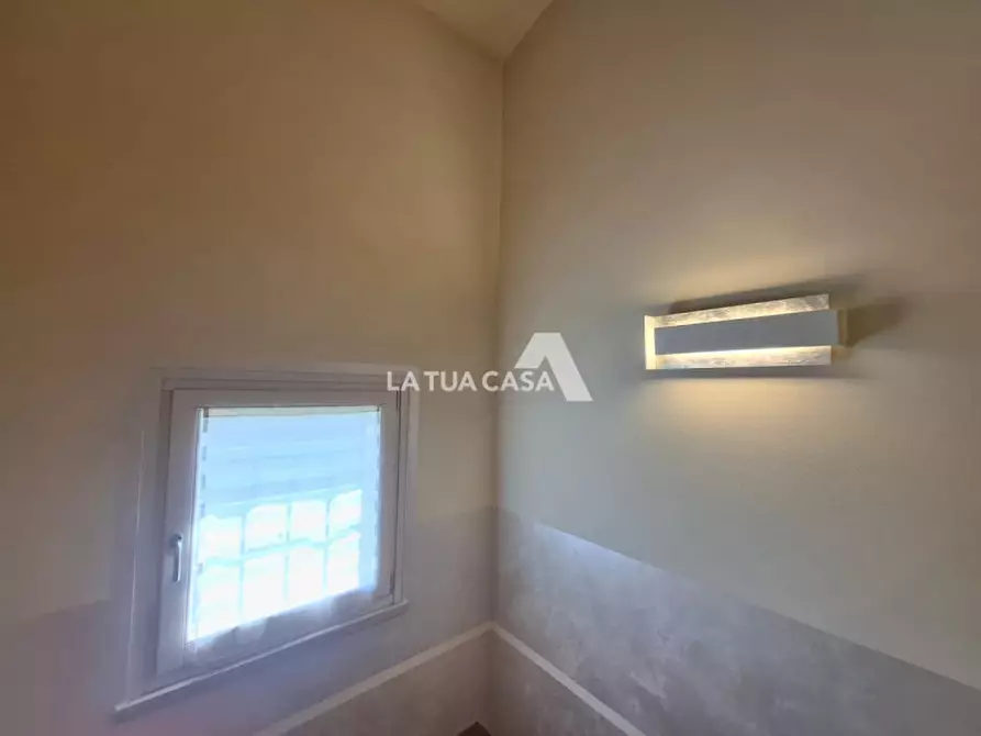 Immagine 36 di Casa bifamiliare in vendita  a Castel D'azzano