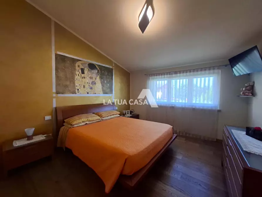 Immagine 37 di Casa bifamiliare in vendita  a Castel D'azzano