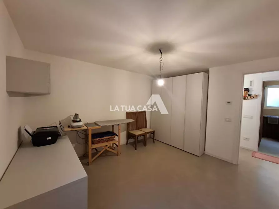 Immagine 47 di Casa bifamiliare in vendita  a Castel D'azzano