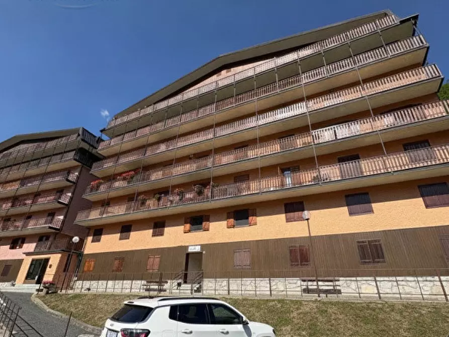 Immagine 1 di Appartamento in vendita  in corso nizza 54 a Limone Piemonte