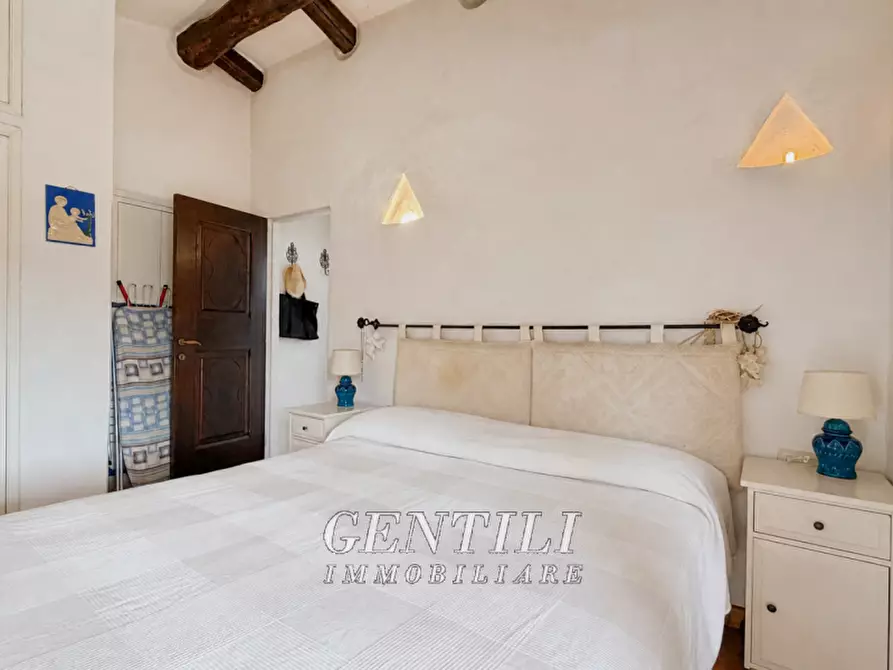 Immagine 8 di Appartamento in vendita  a Arzachena