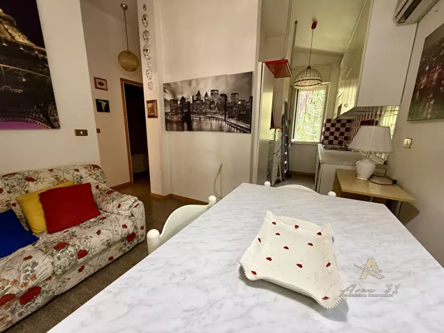 Immagine 10 di Appartamento in vendita  in via Giardini a Lignano Sabbiadoro