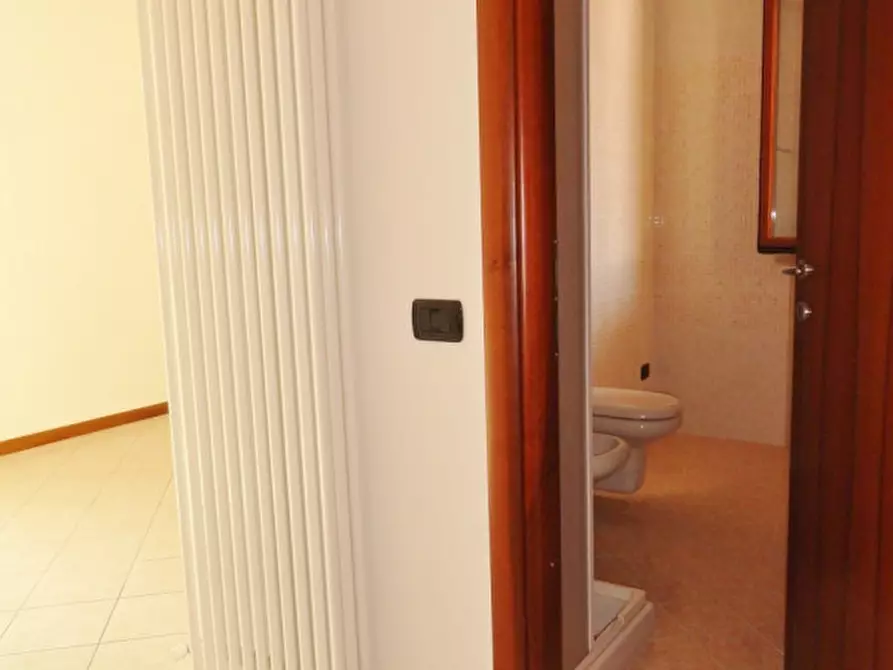 Immagine 14 di Appartamento in affitto  in via cengio a Vicenza