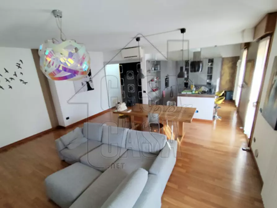 Immagine 1 di Appartamento in vendita  in Via Dario Varotari 13 a Padova
