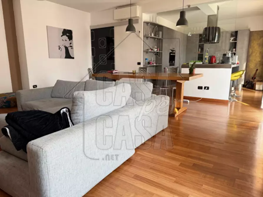 Immagine 3 di Appartamento in vendita  in Via Dario Varotari 13 a Padova