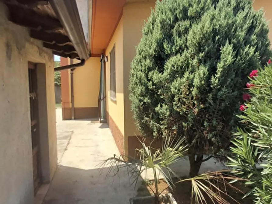 Immagine 12 di Casa indipendente in vendita  in Via San Michele sul Carso a Turbigo