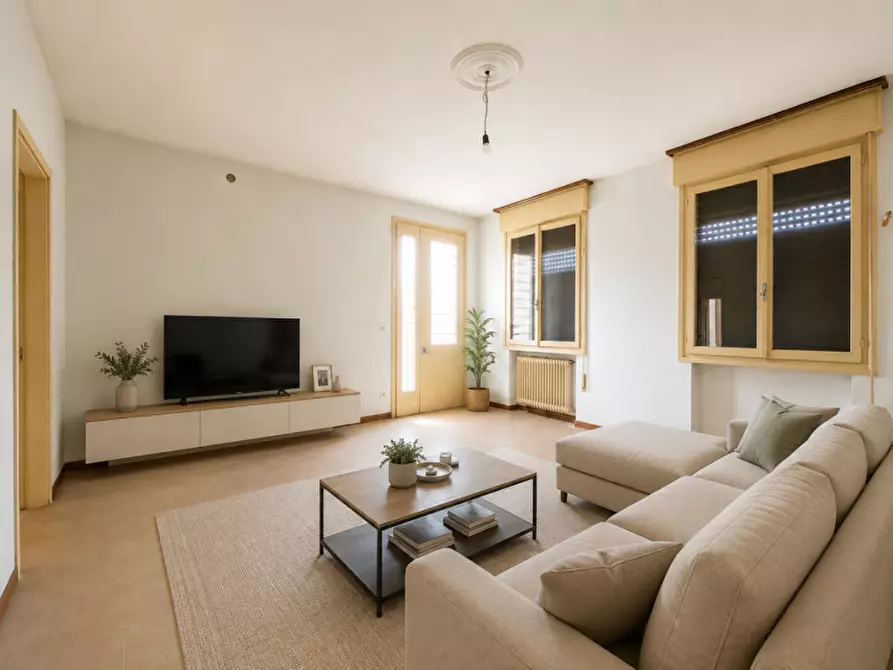 Immagine 20 di Palazzo in vendita  in Via Giuseppe Mazzini a Dueville
