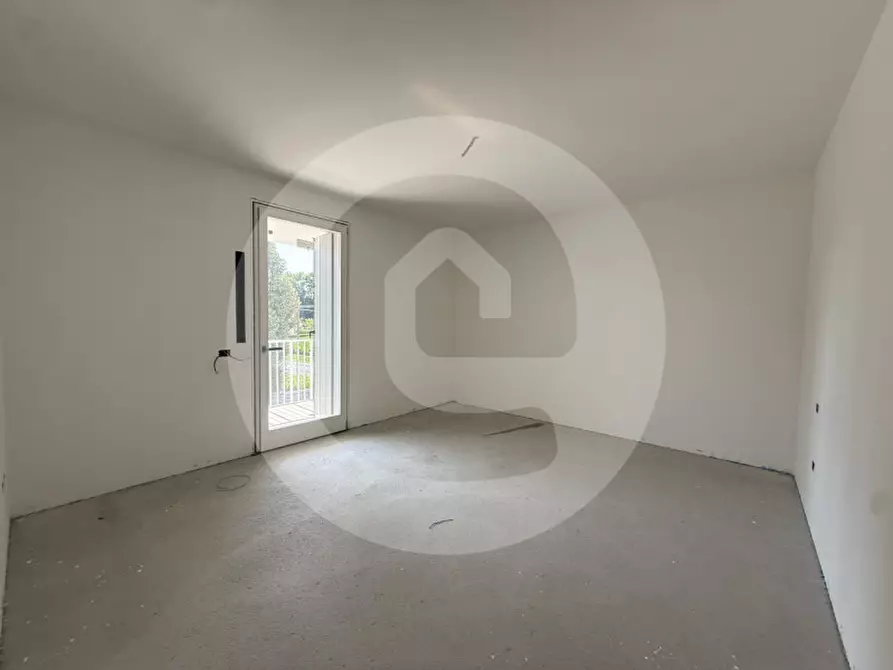 Immagine 10 di Casa trifamiliare in vendita  a Santa Giustina In Colle
