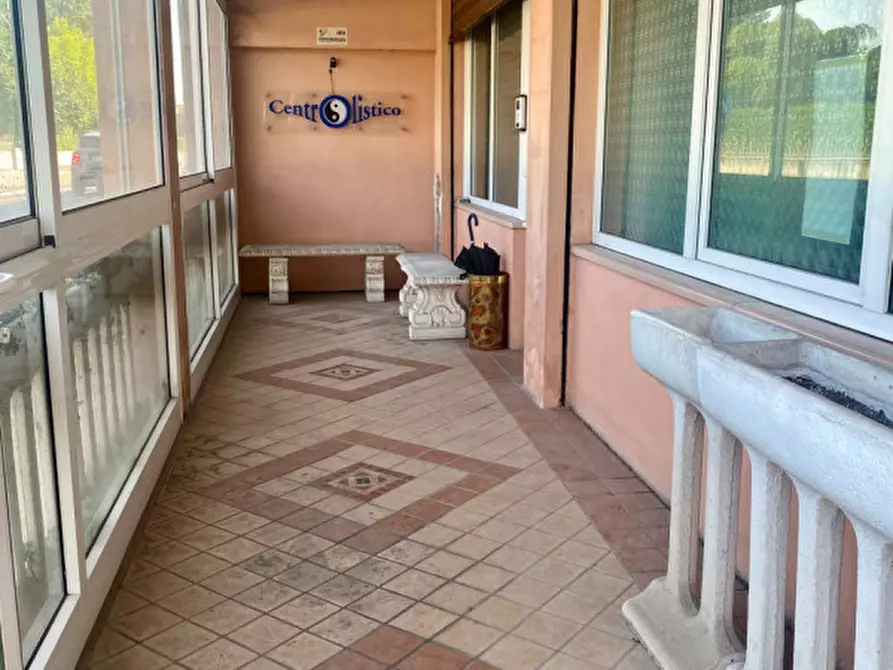 Immagine 2 di Negozio in vendita  in Via Guglielmo Marconi 120 Cadoneghe a Cadoneghe