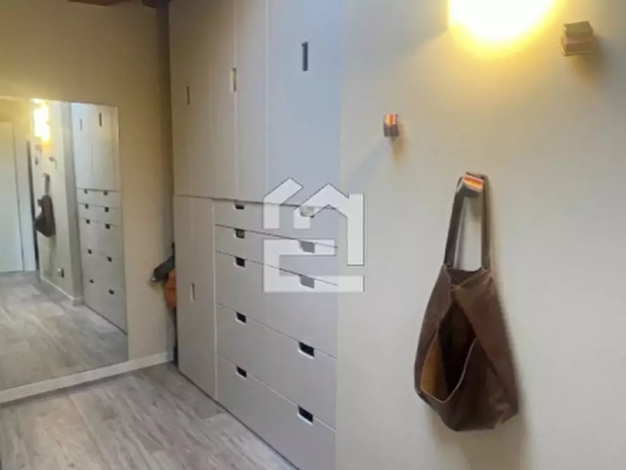 Immagine 11 di Appartamento in vendita  in via vicolo carrobbio a Manerba Del Garda