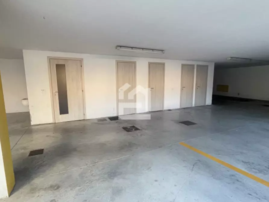 Immagine 15 di Appartamento in vendita  in via vicolo carrobbio a Manerba Del Garda