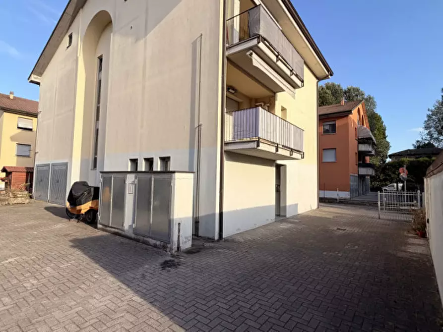 Immagine 9 di Appartamento in vendita  in Strada Dani Maestà 5 a Parma