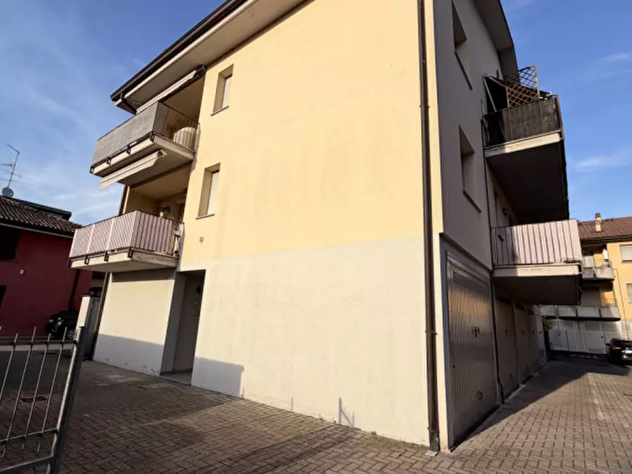 Immagine 10 di Appartamento in vendita  in Strada Dani Maestà 5 a Parma