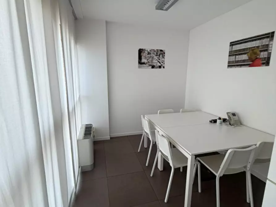 Immagine 12 di Ufficio in affitto  in Via Francesco Rismondo a Padova