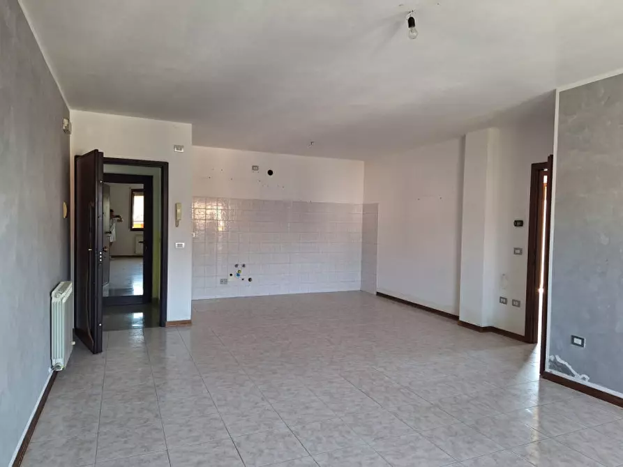Immagine 1 di Appartamento in vendita  in via Primo Maggio a Rosolina