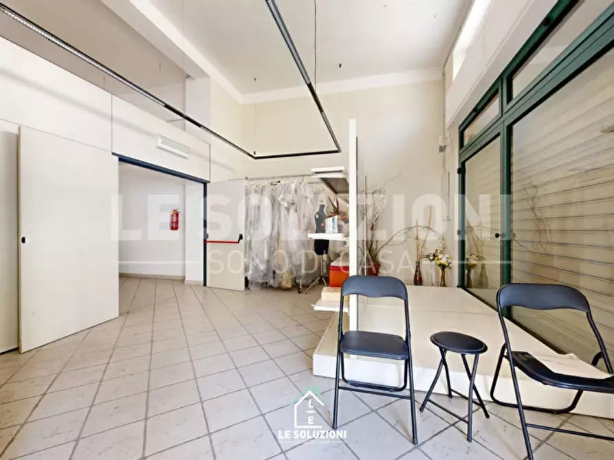 Immagine 14 di Laboratorio in affitto  in Via Bixio 67 a Putignano