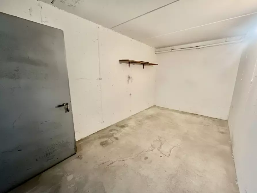 Immagine 1 di Cantina in affitto  a Sant'ambrogio Di Valpolicella