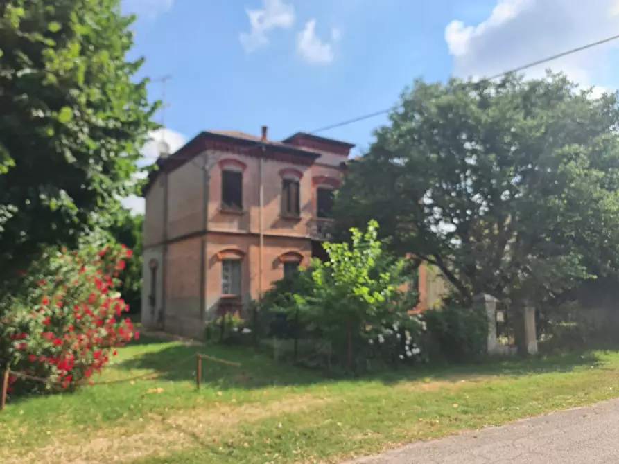 Immagine 1 di Villa in vendita  in Via Giovanni Venturini a Lagosanto