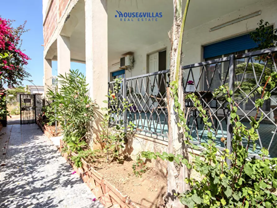 Immagine 6 di Villa in vendita  in Via delle Viole a Noto