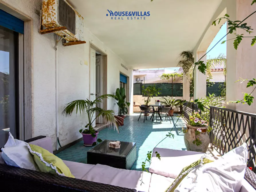 Immagine 8 di Villa in vendita  in Via delle Viole a Noto