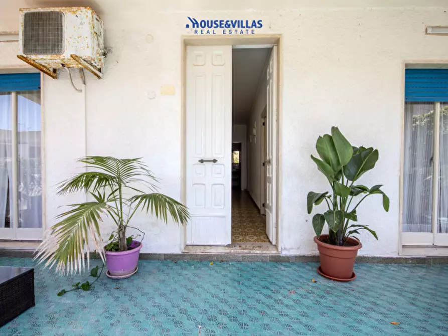 Immagine 9 di Villa in vendita  in Via delle Viole a Noto