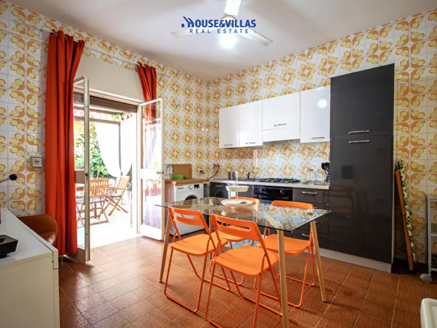 Immagine 19 di Villa in vendita  in Via delle Viole a Noto