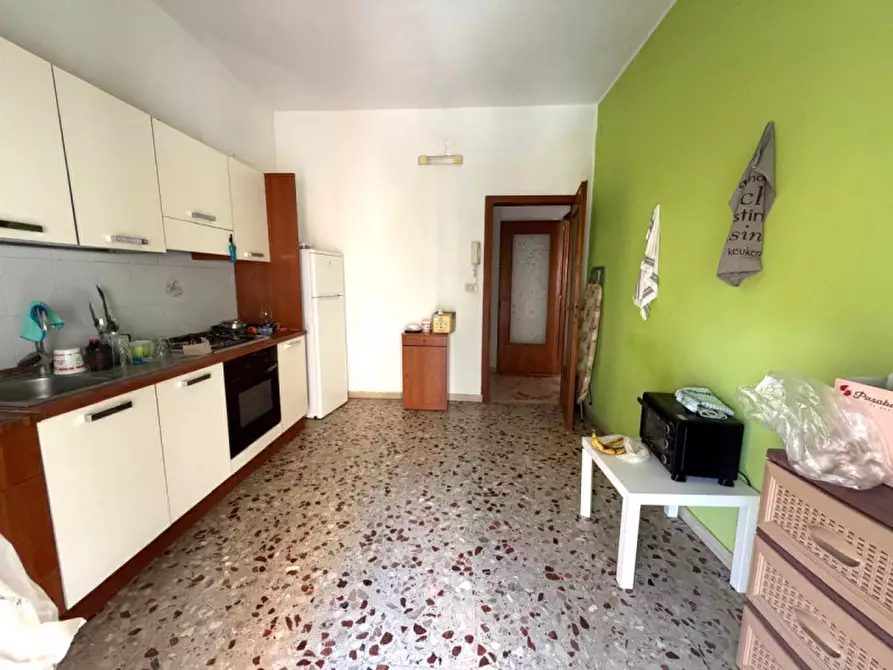 Immagine 10 di Appartamento in vendita  in via Rosolini 17 a Siracusa