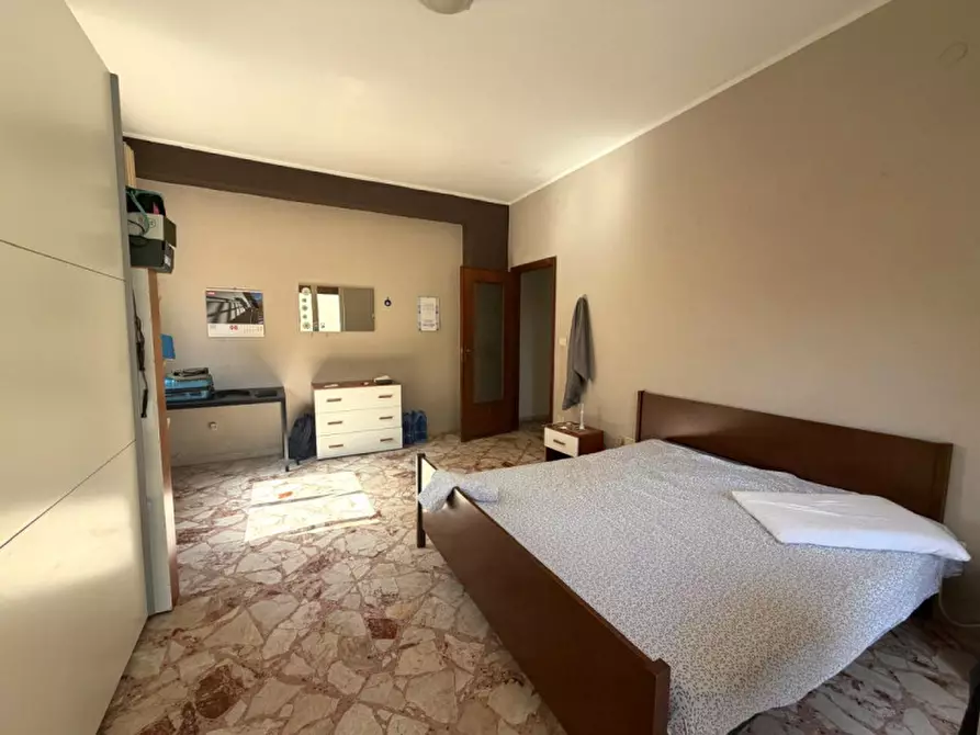 Immagine 16 di Appartamento in vendita  in via Rosolini 17 a Siracusa