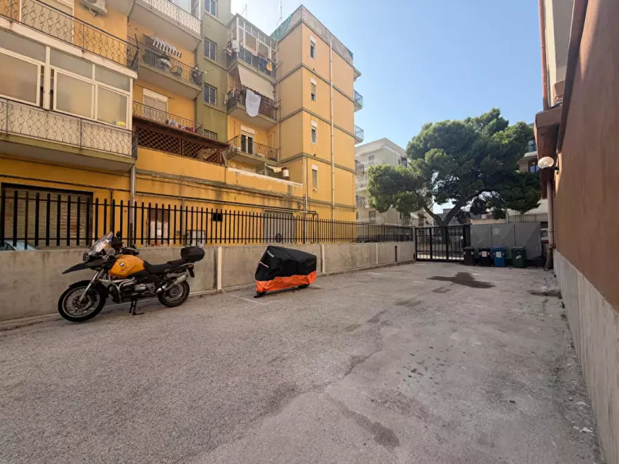 Immagine 23 di Appartamento in vendita  in via Rosolini 17 a Siracusa