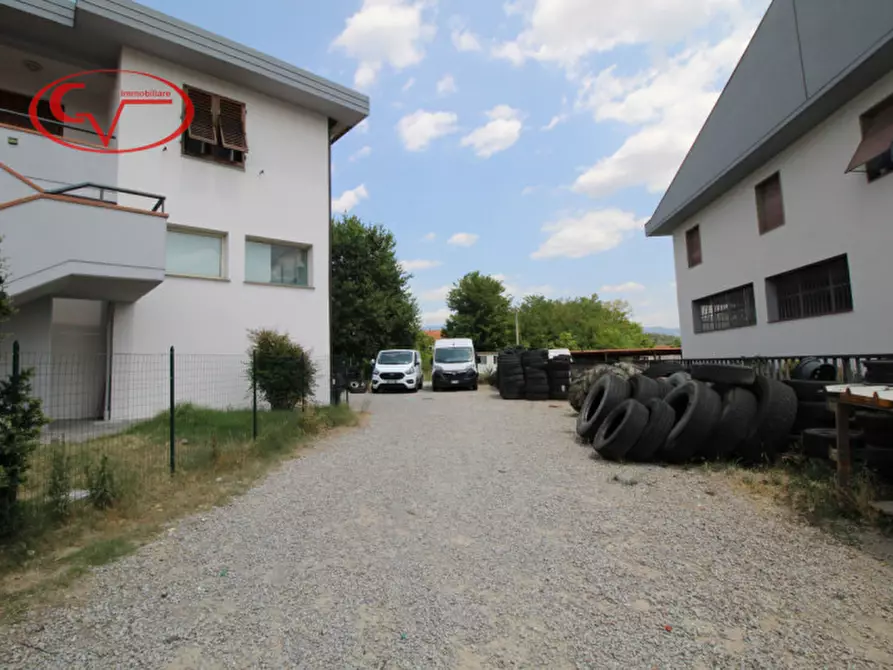 Immagine 2 di Capannone industriale in vendita  in Lavanella a Montevarchi