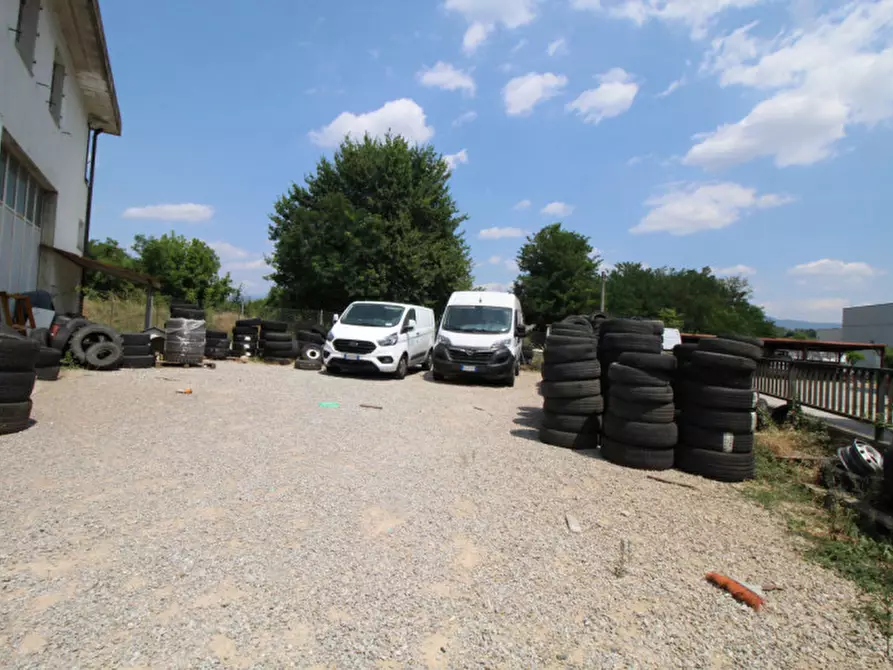 Immagine 3 di Capannone industriale in vendita  in Lavanella a Montevarchi