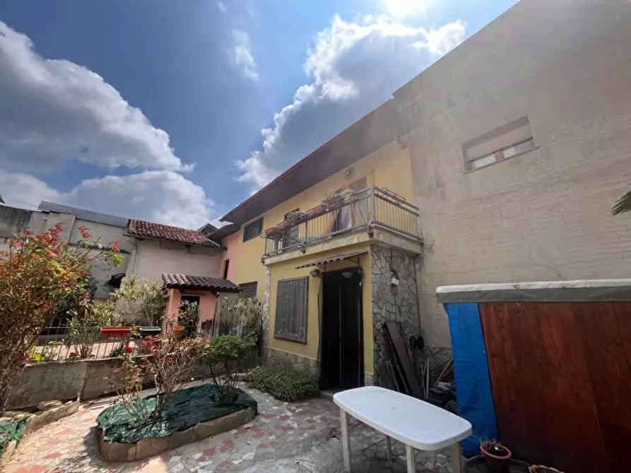 Immagine 1 di Casa indipendente in vendita  in Vicolo Fiori, 12 a Barbania