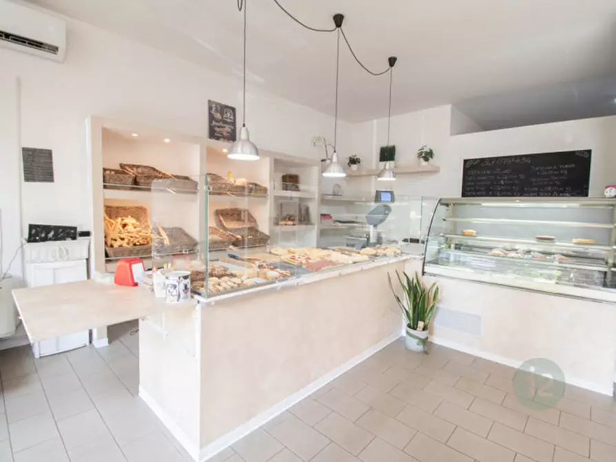 Immagine 9 di Negozio in vendita  in via lenin 50 a a Carpi