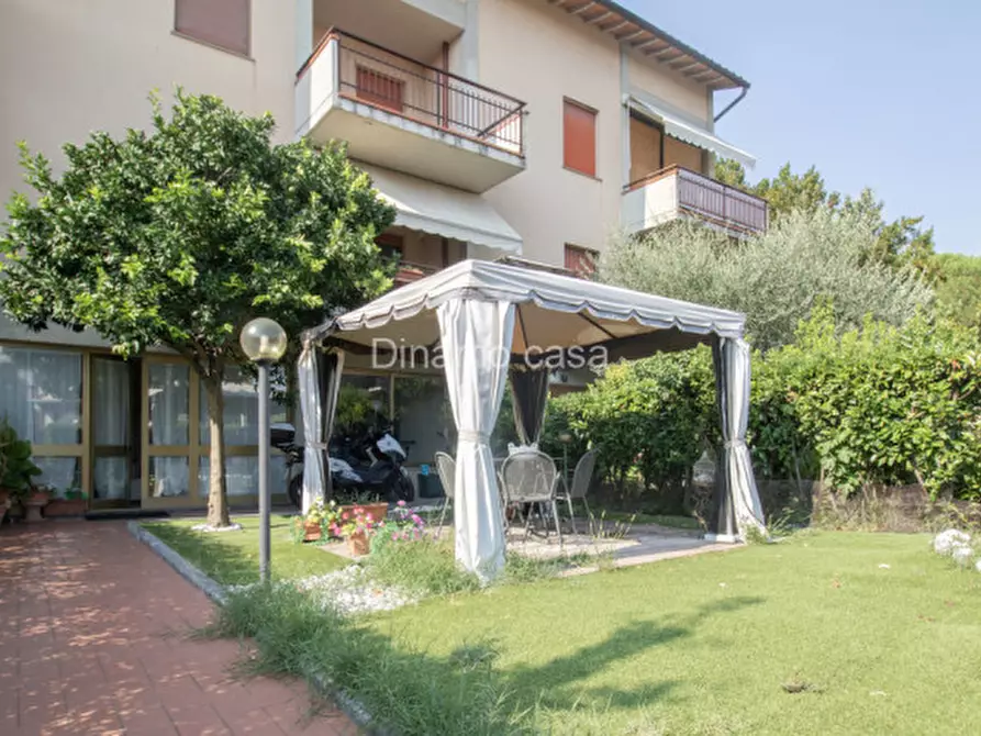 Immagine 1 di Villetta a schiera in vendita  in Via di Galceti a Prato