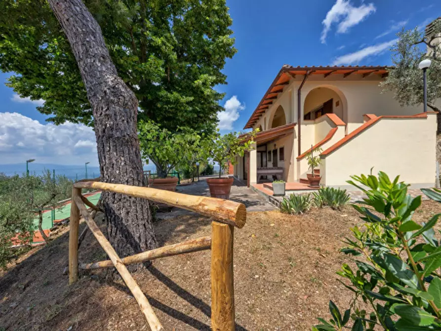 Immagine 3 di Villa in vendita  in Querceto a Loro Ciuffenna