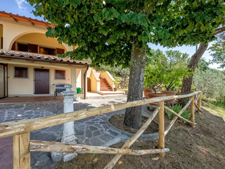 Immagine 4 di Villa in vendita  in Querceto a Loro Ciuffenna