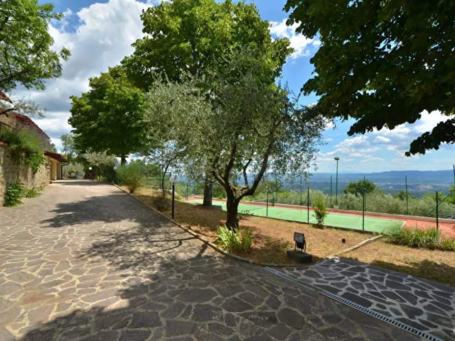 Immagine 5 di Villa in vendita  in Querceto a Loro Ciuffenna
