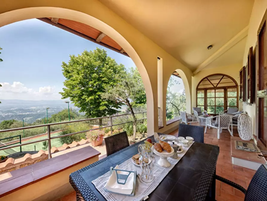 Immagine 13 di Villa in vendita  in Querceto a Loro Ciuffenna