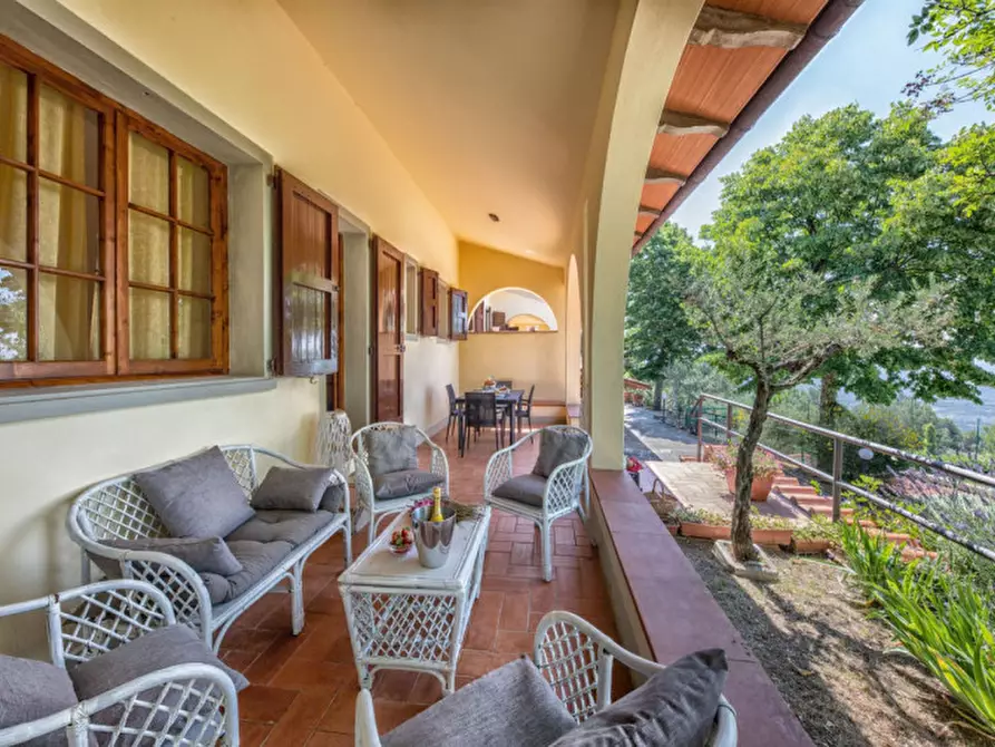 Immagine 15 di Villa in vendita  in Querceto a Loro Ciuffenna