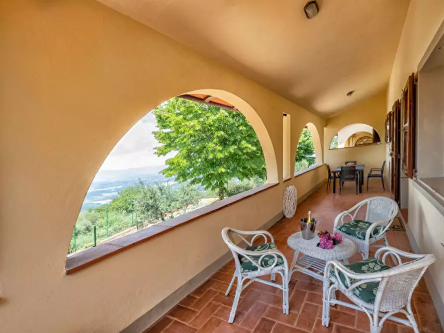 Immagine 16 di Villa in vendita  in Querceto a Loro Ciuffenna